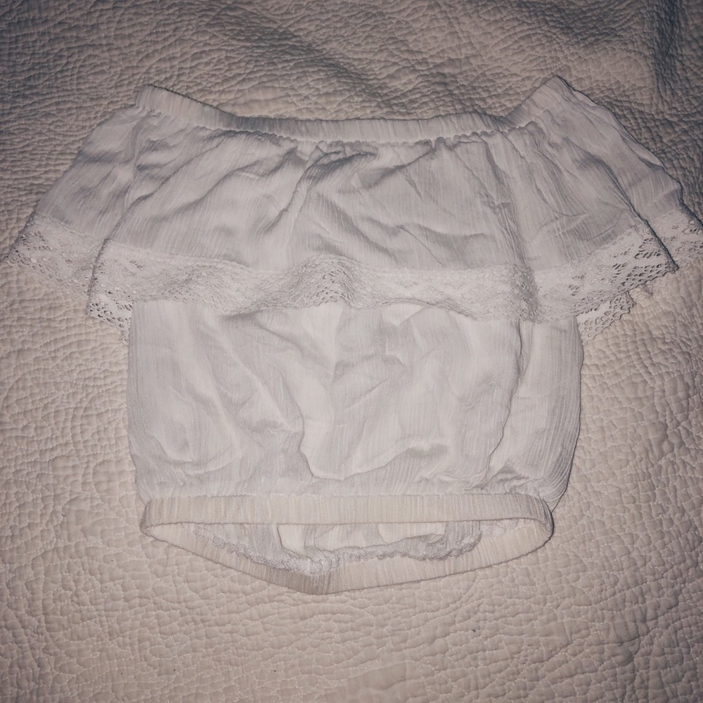 ✨White Crop Top✨